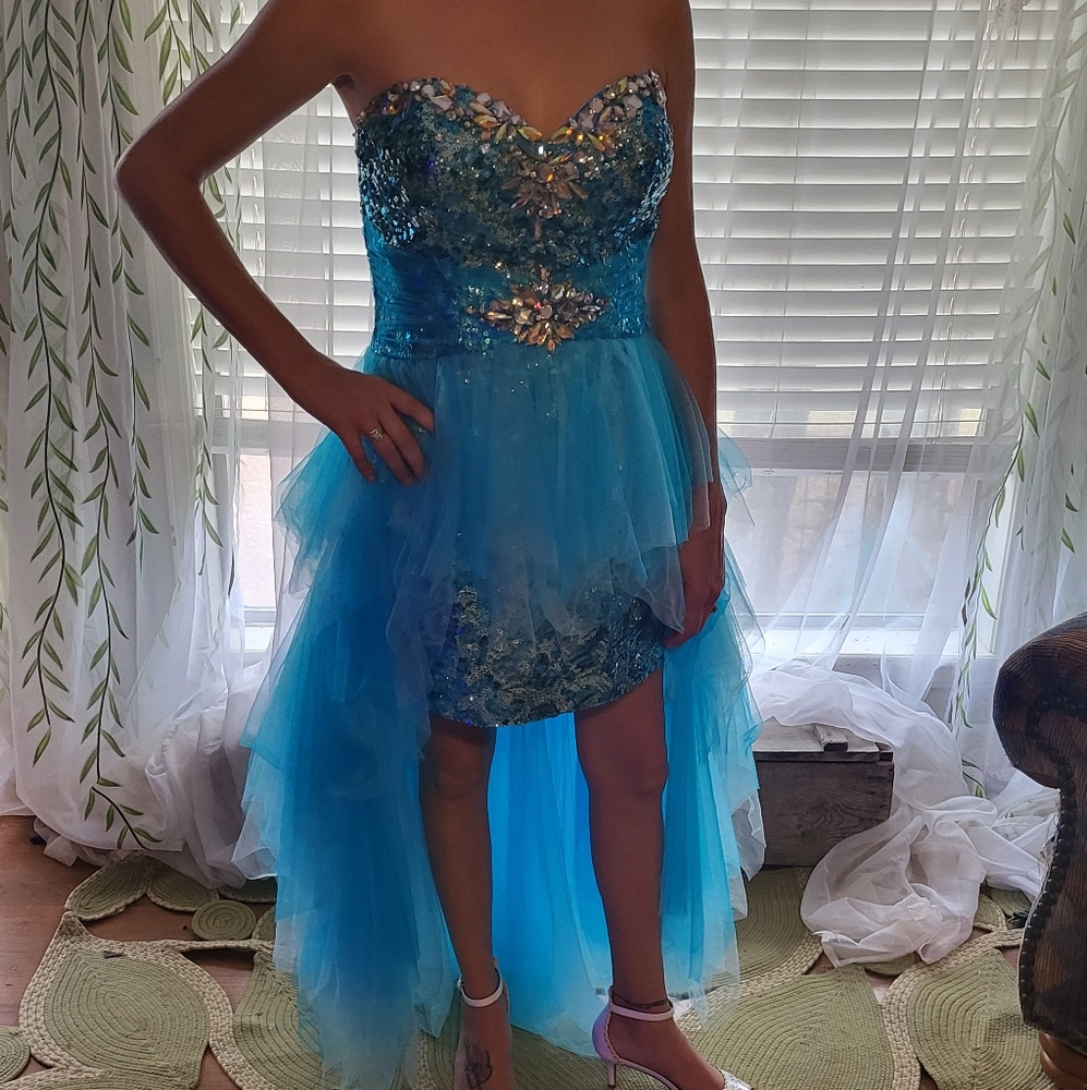 Formal short dress